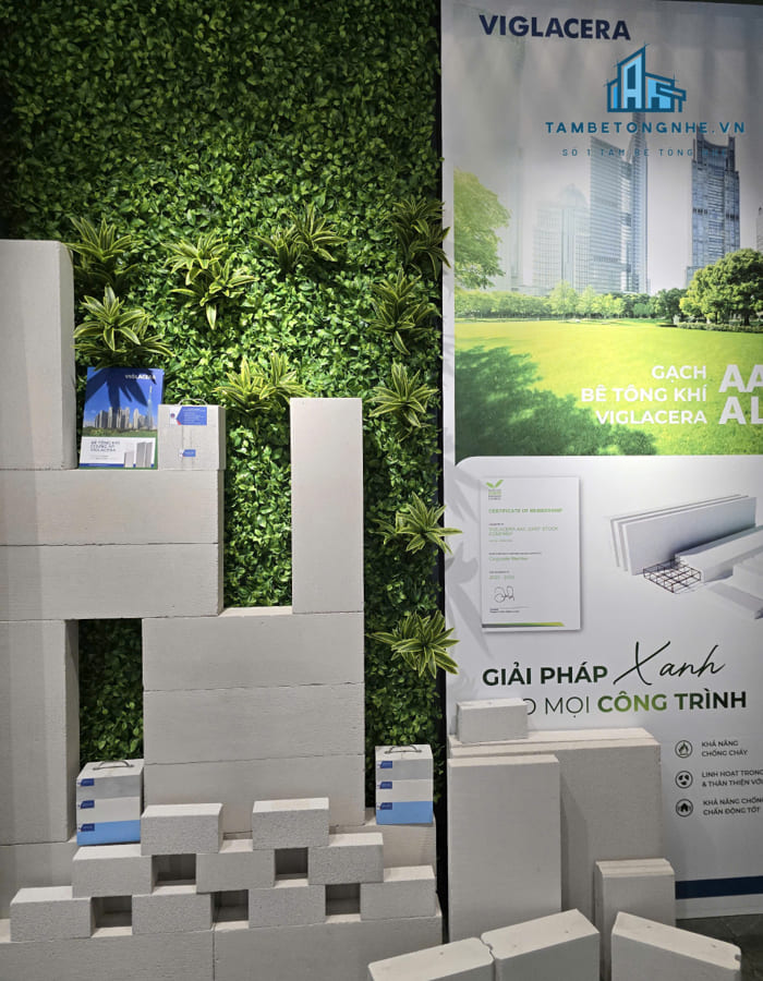 Các sản phẩm bê tông khí chưng áp Viglacera (gạch AAC, tấm ALC) trưng bày tại hội thảo phát triển công trình xanh 2024