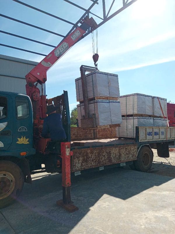 Tấm bê tông khí chưng áp sử dụng cho nhà khung thép tại thành phố Hồ Chí Minh
